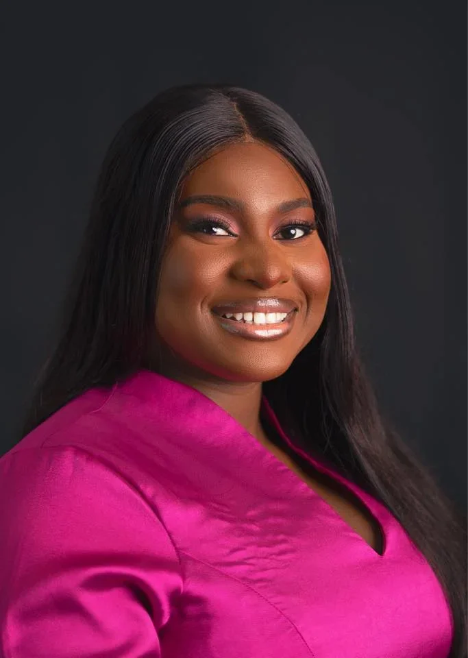 Adura Sings dp picture